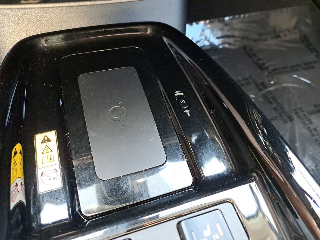 Certified 2021 Toyota Prius XLE w/ Premium Convenience Package image 26