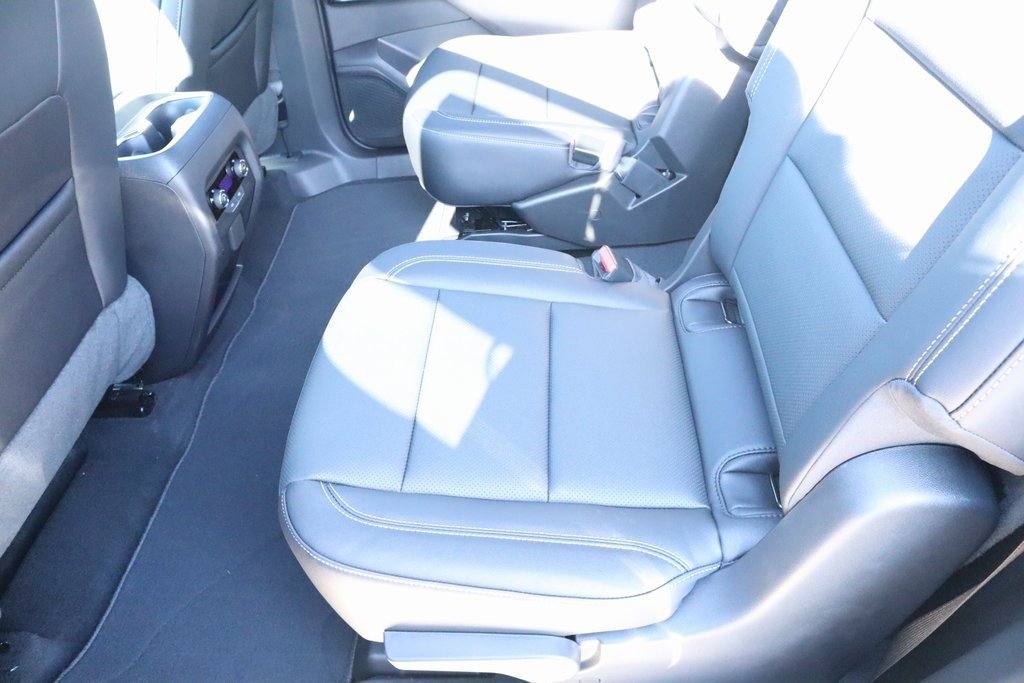New 2026 Chevrolet Traverse LT w/ Driver Confidence Package image 12