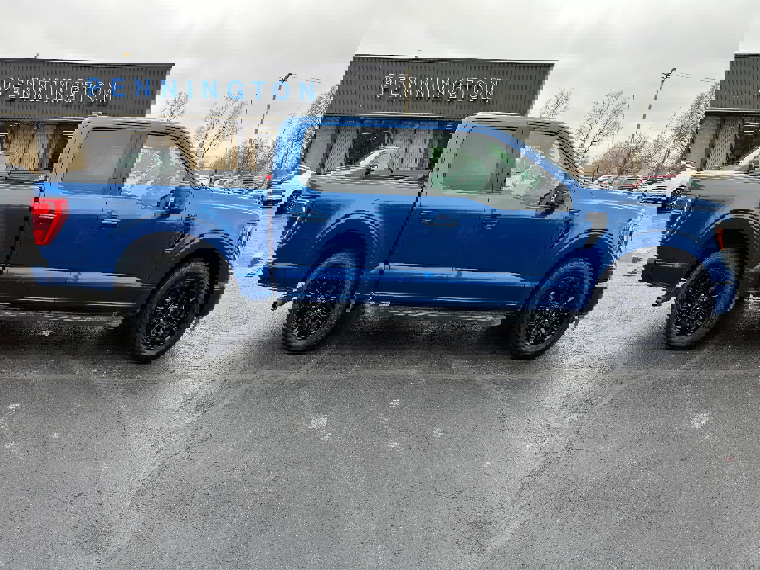 Used 2022 Ford F150 XLT w/ Equipment Group 302A High image 8