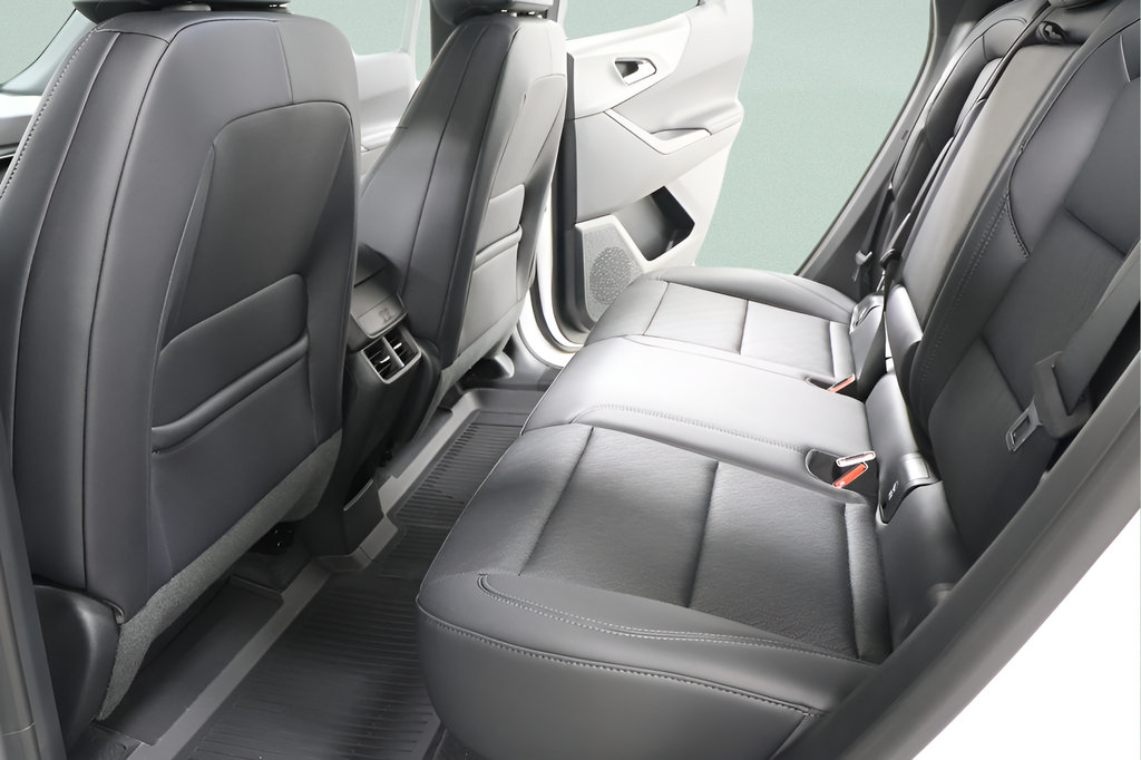 New 2027 Chevrolet Equinox LT w/ Convenience Package II FWD image 27