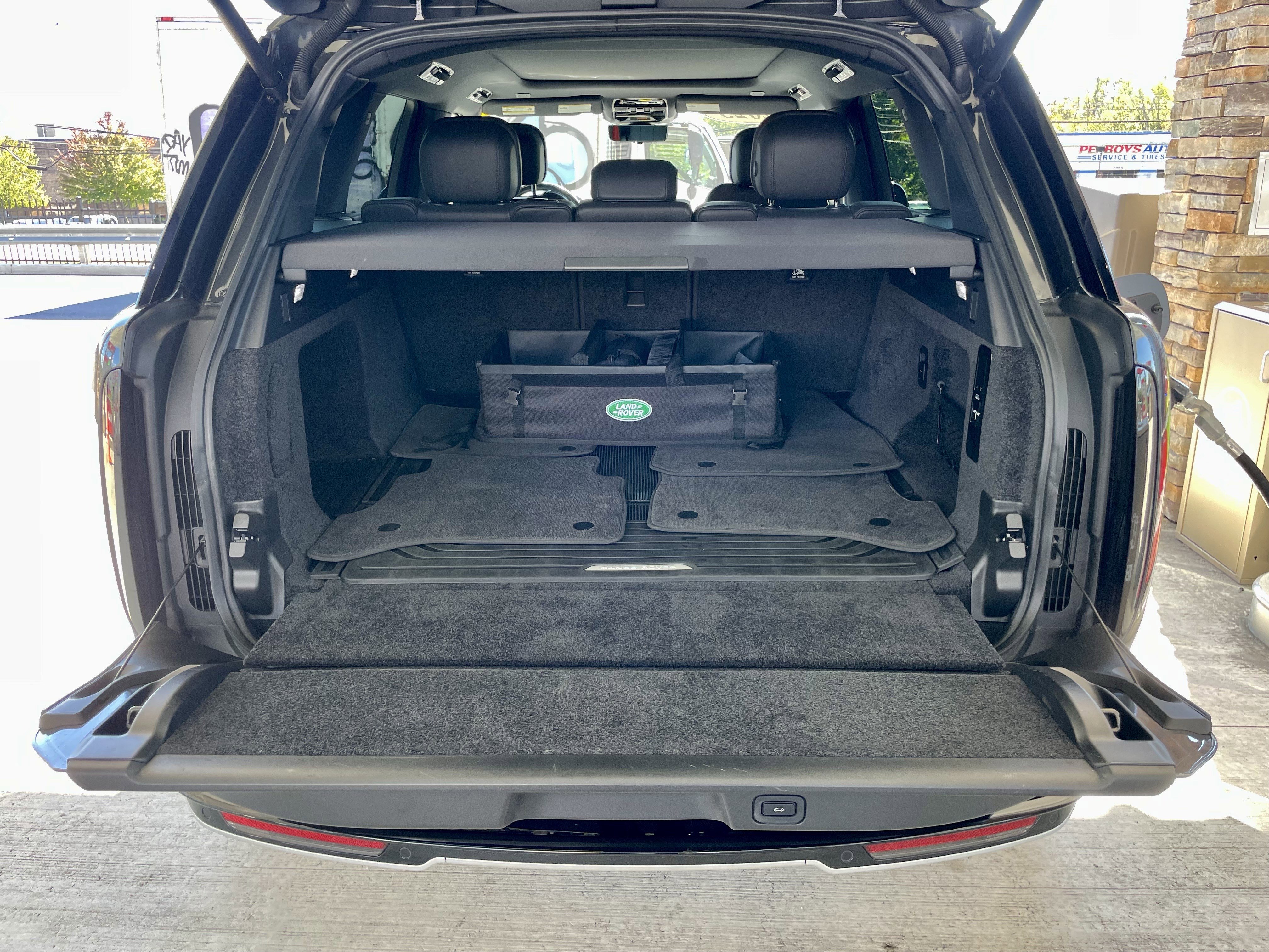 Certified 2023 Land Rover Range Rover SE image 36