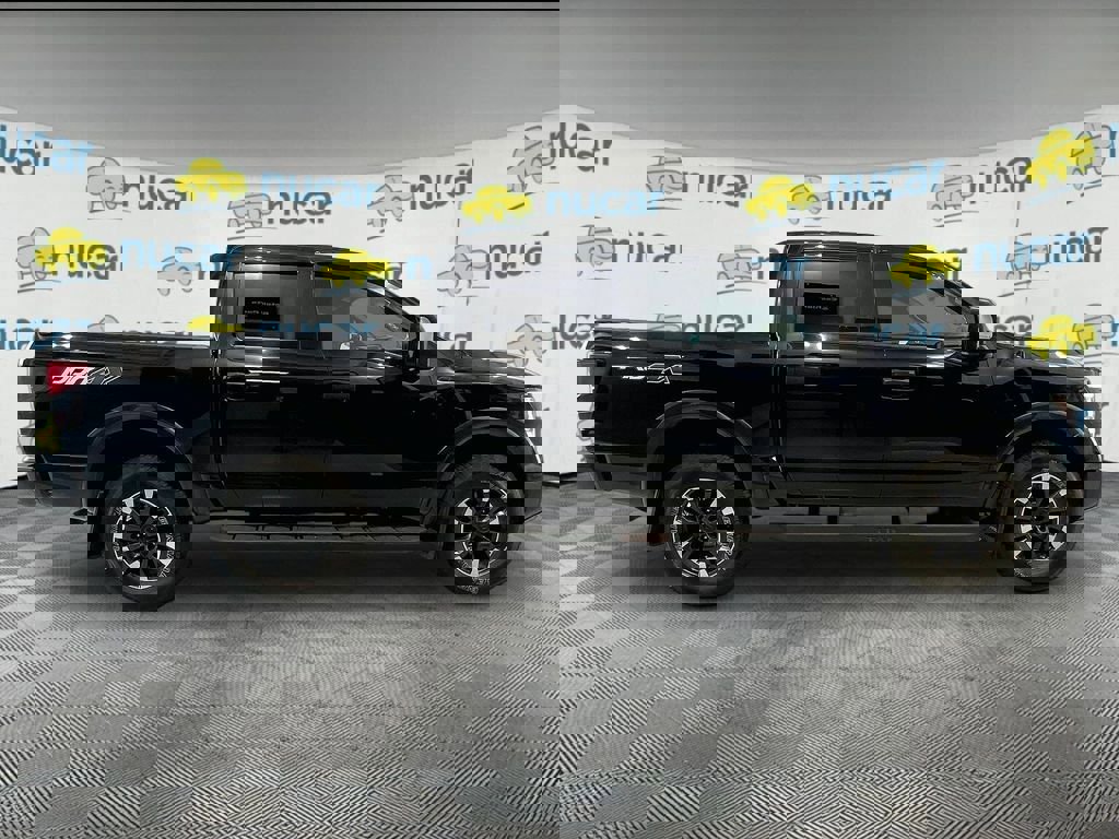 Used 2021 Nissan Titan PRO-4X w/ Pro-4x Convenience Package image 8