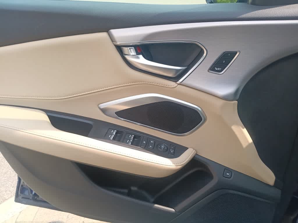 Used 2024 Acura RDX SH-AWD image 14