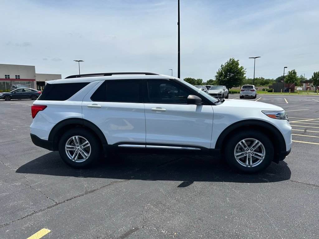 Used 2021 Ford Explorer XLT w/ Equipment Group 202A RWD image 8
