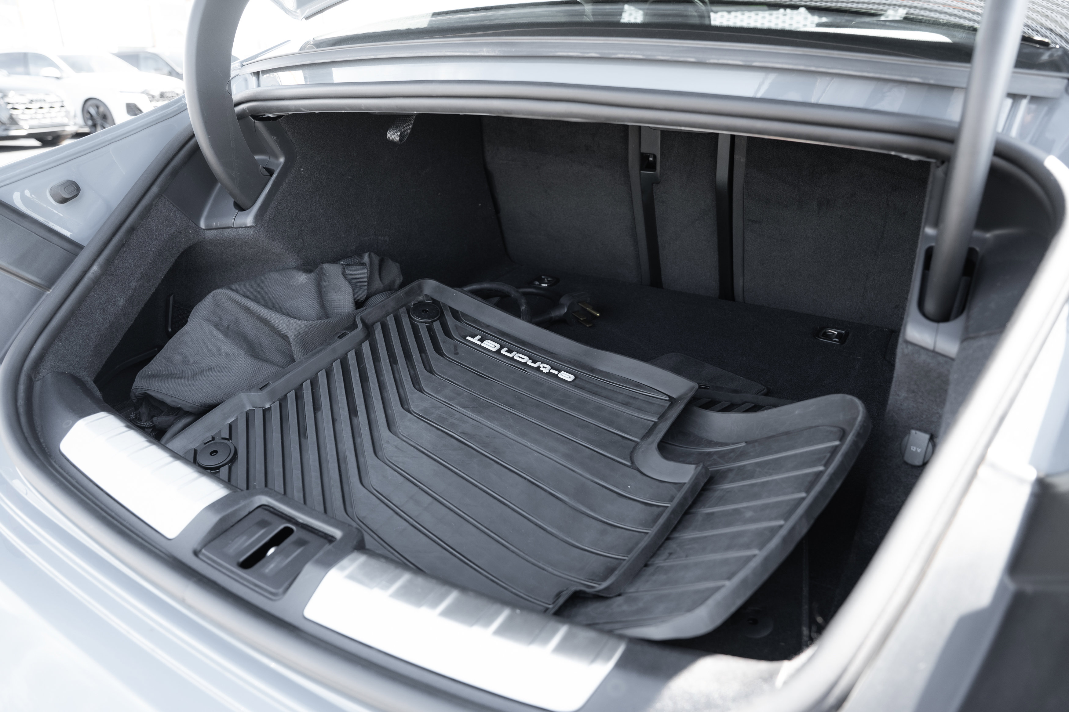 Certified 2023 Audi e-tron GT Premium Plus image 31