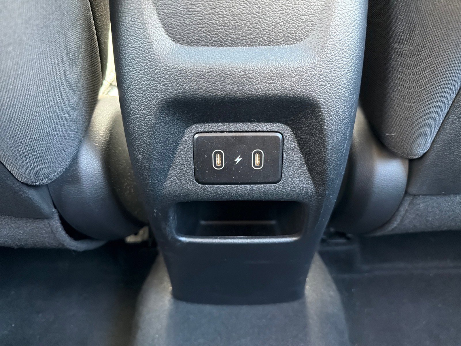 Used 2025 Hyundai Venue SEL image 25