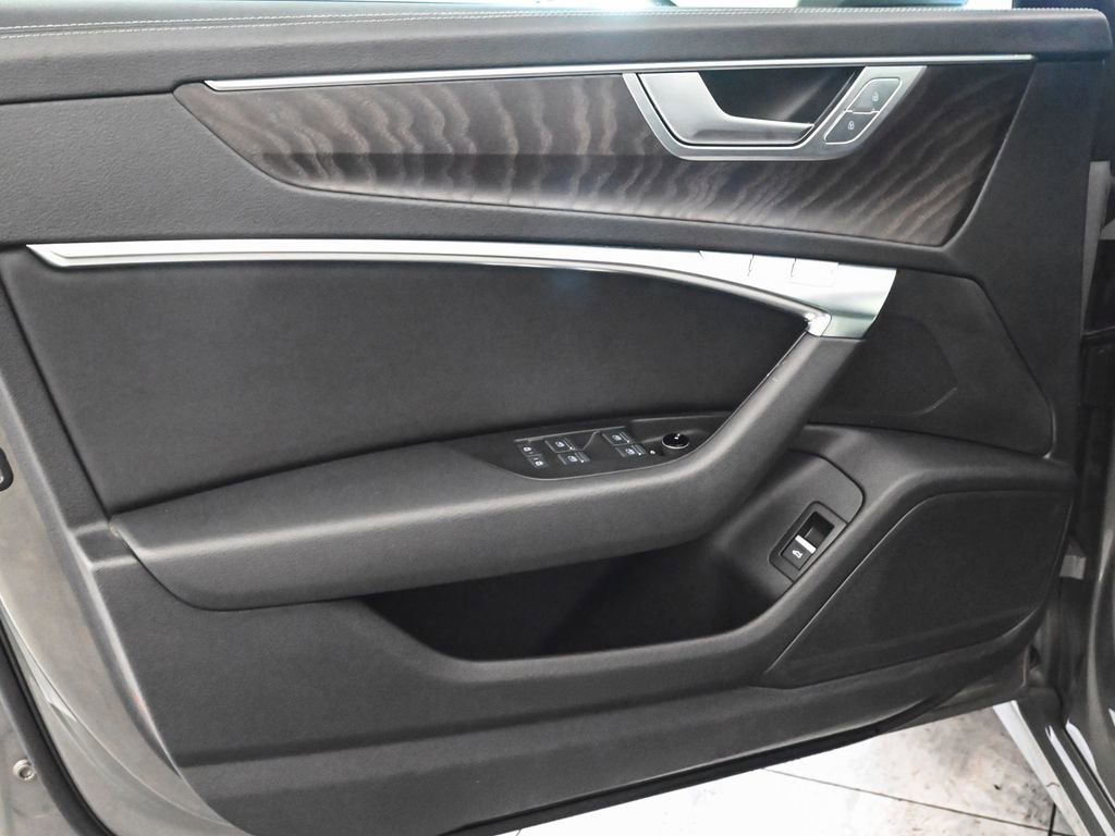 Used 2022 Audi A6 3.0T Premium w/ Convenience Package image 8