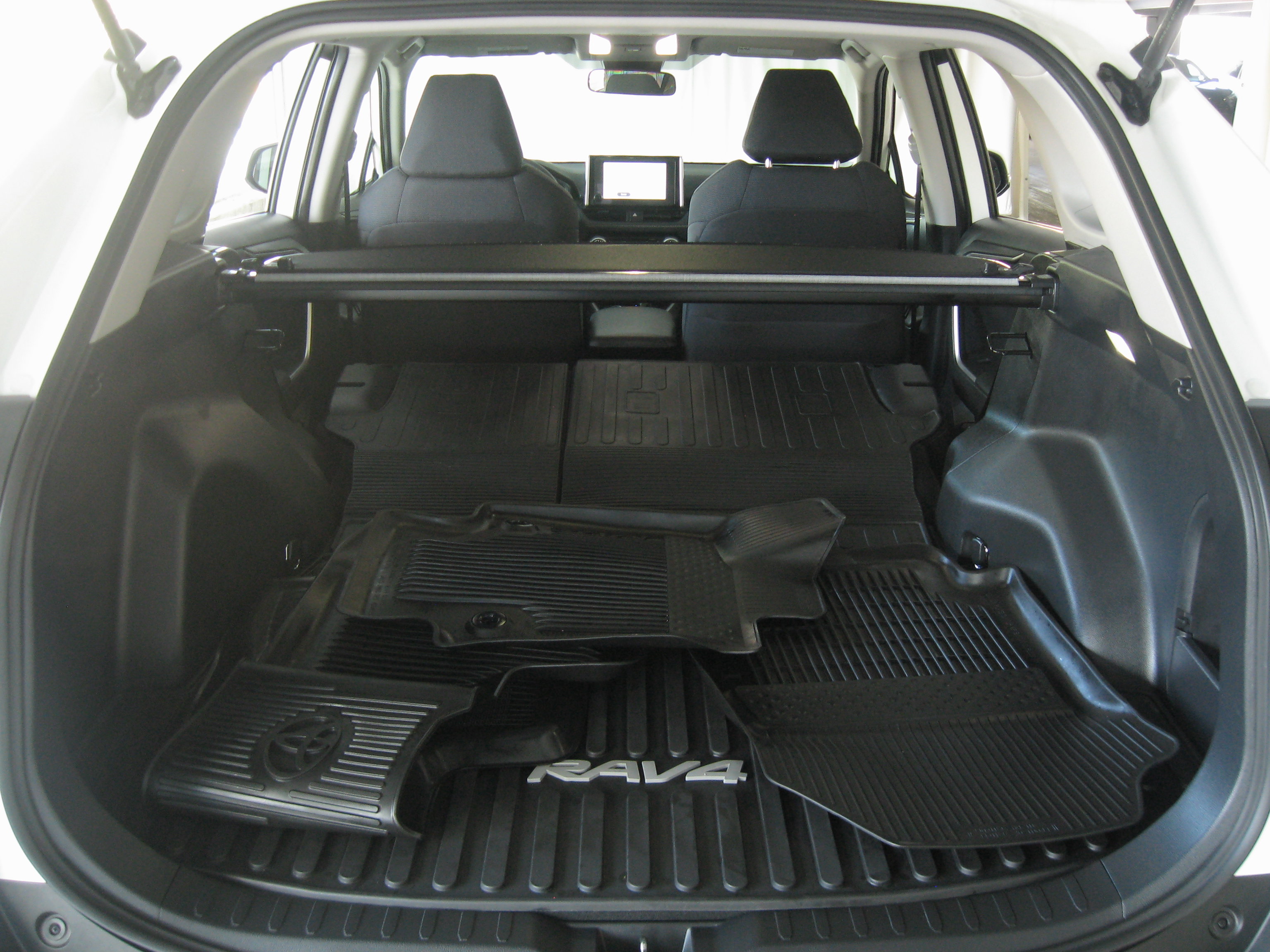 Certified 2025 Toyota RAV4 LE image 20