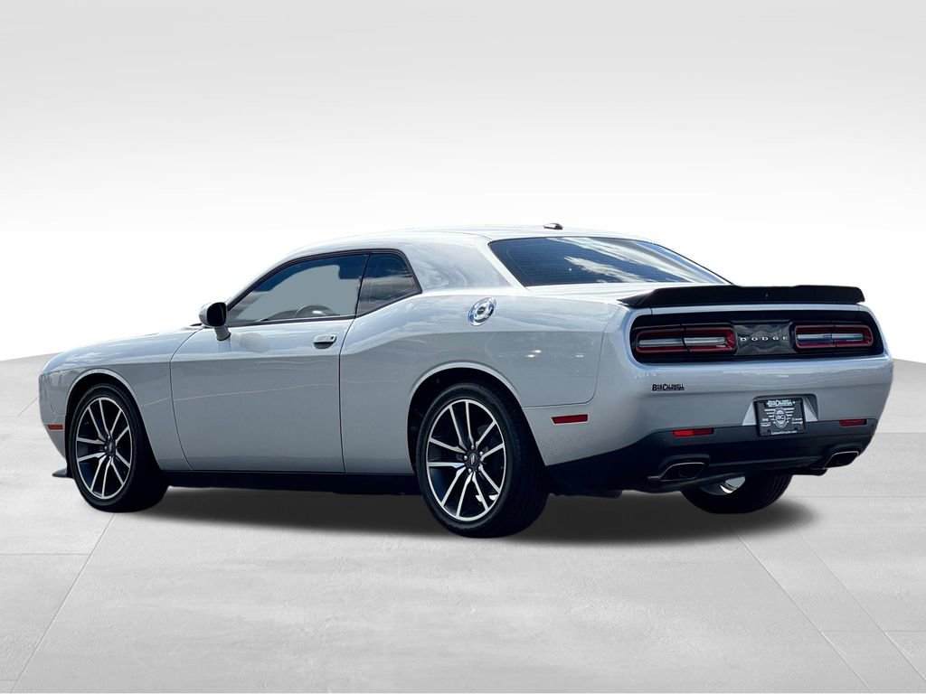 Used 2023 Dodge Challenger R/T RWD image 5
