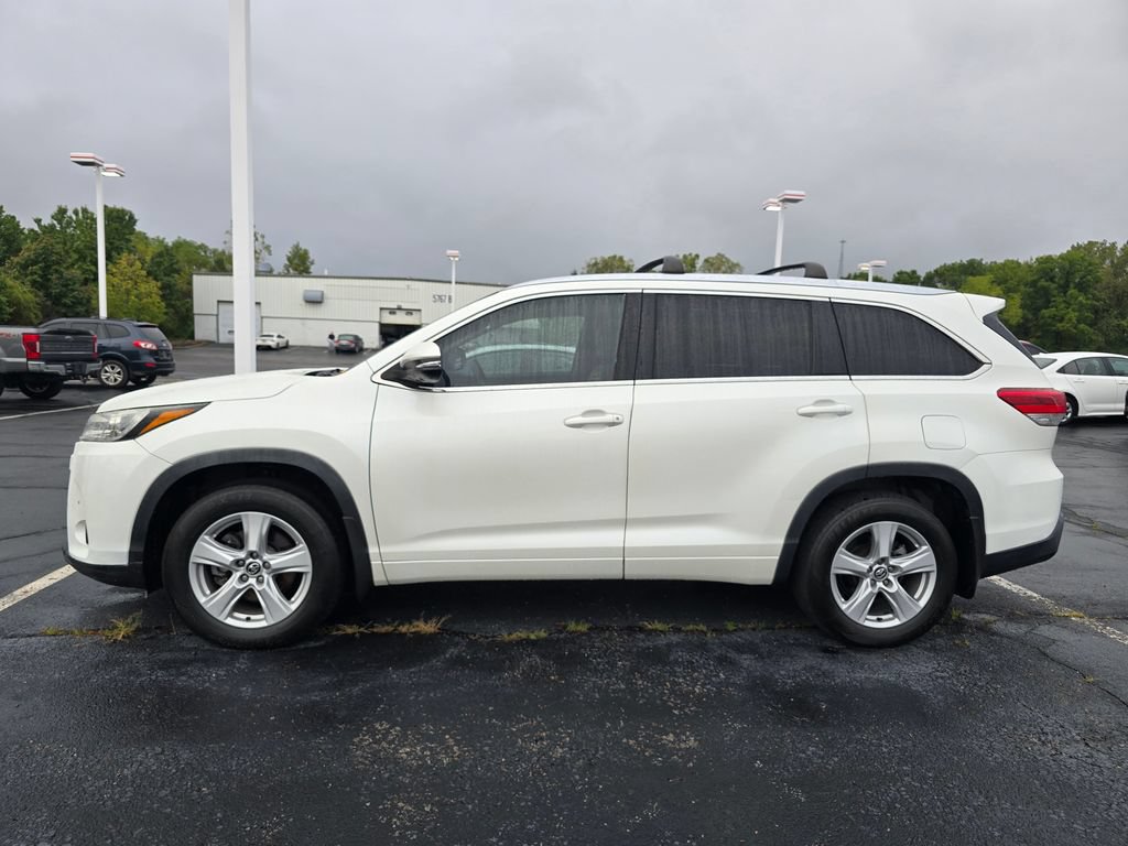 Used 2019 Toyota Highlander Limited Platinum AWD/4WD image 5