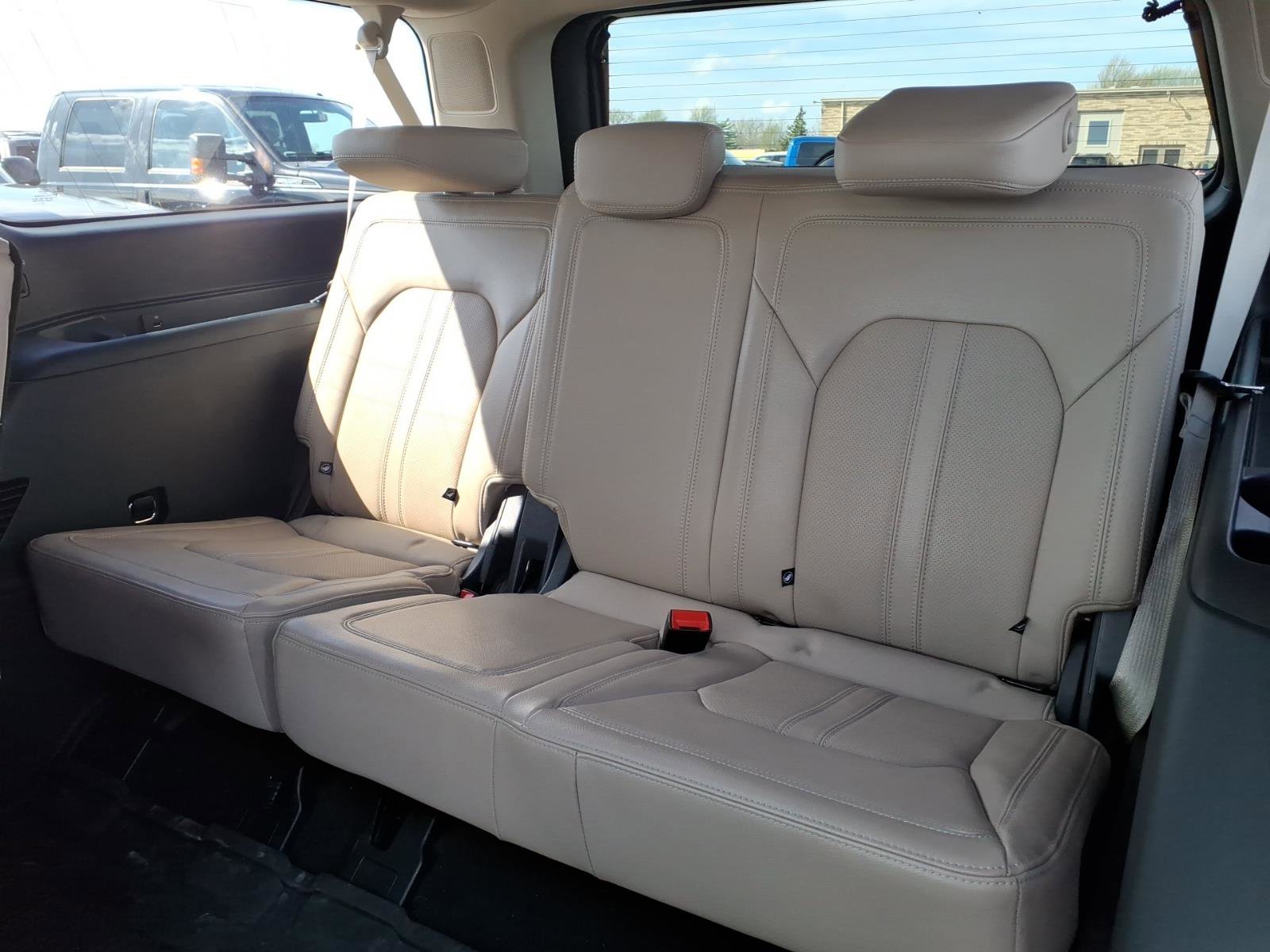 Used 2023 Ford Expedition Max Limited AWD/4WD image 10