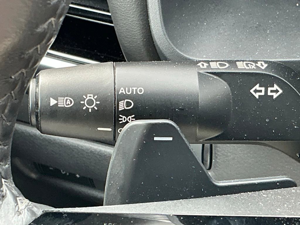 Used 2023 Nissan Rogue SL w/ SL Premium Package FWD image 20