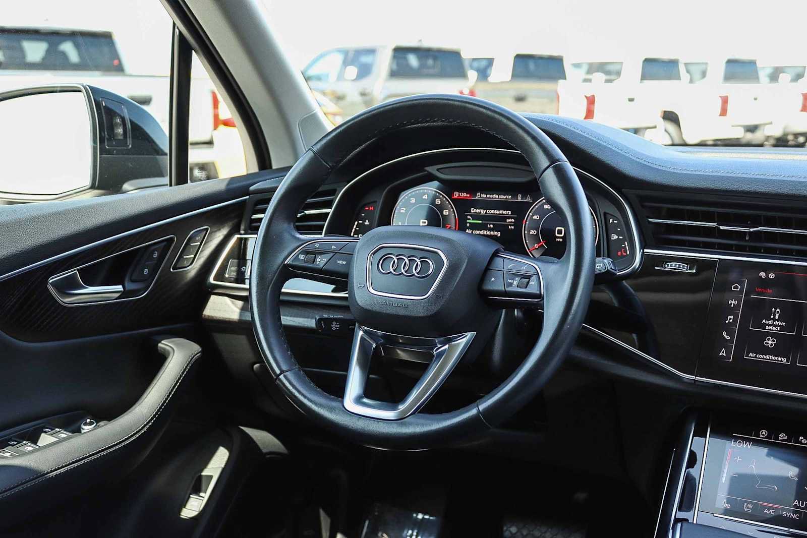 Used 2023 Audi Q7 3.0T Prestige w/ Prestige Package AWD/4WD image 21