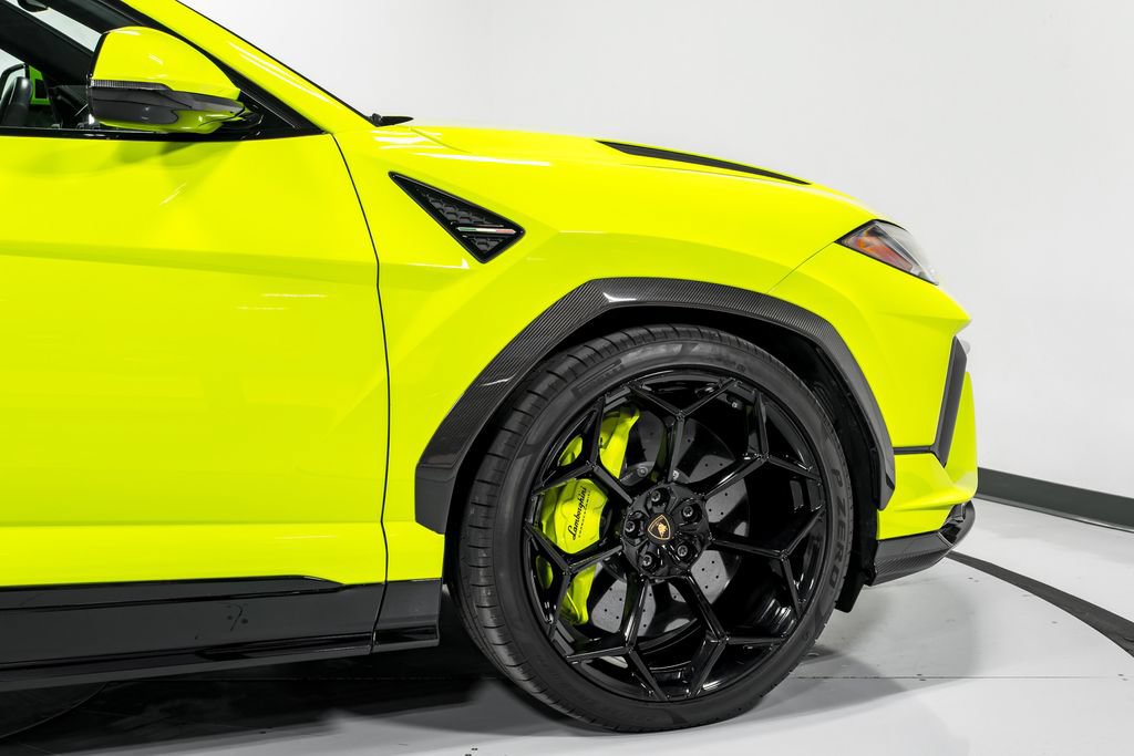 Used 2024 Lamborghini Urus Performante AWD/4WD image 54