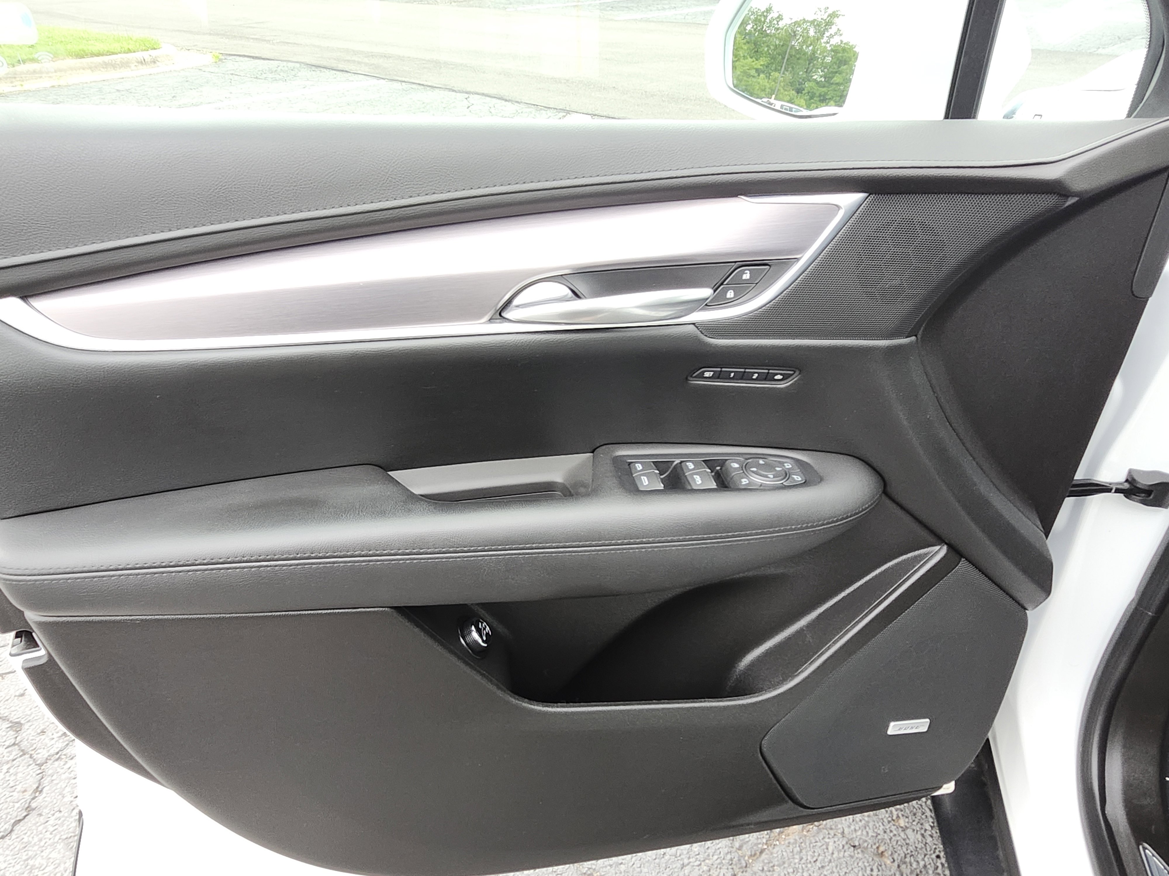 Used 2018 Cadillac XT5 Premium Luxury AWD/4WD image 28
