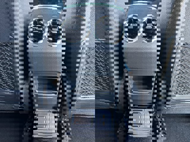 Used 2024 Mercedes-Benz GLB 250 4MATIC image 9