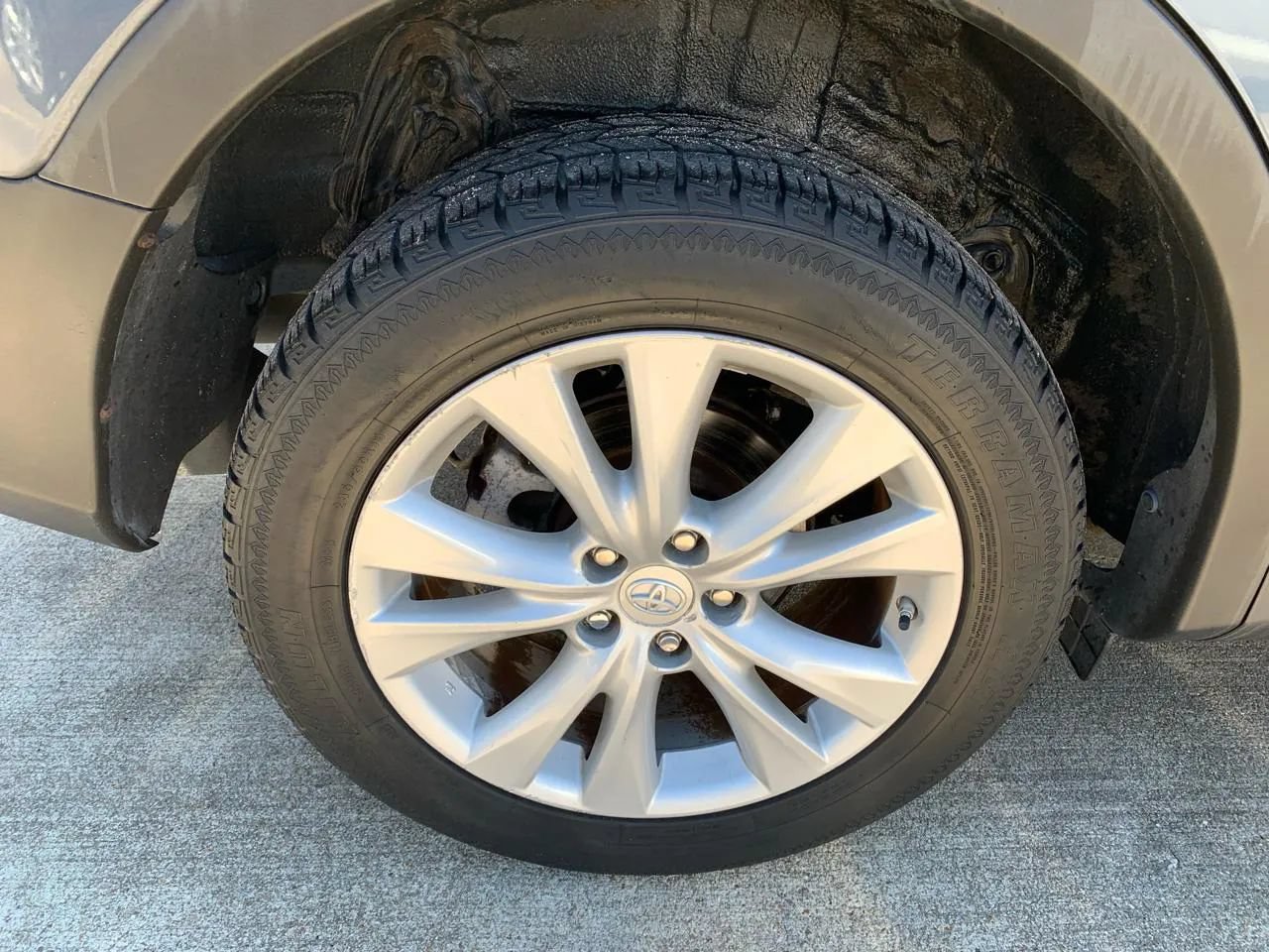 Used 2013 Toyota RAV4 Limited AWD/4WD image 24