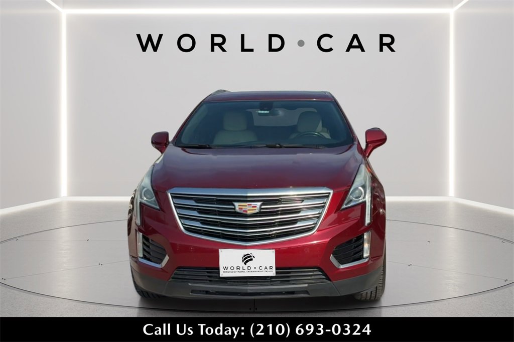 Used 2018 Cadillac XT5 FWD image 2