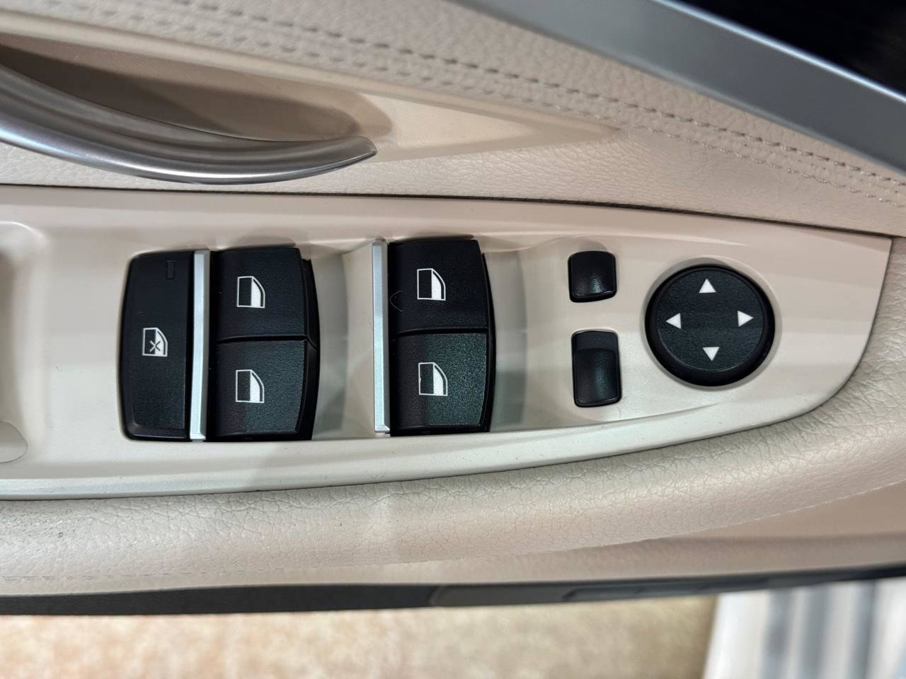 Used 2013 BMW 535i Sedan RWD image 17
