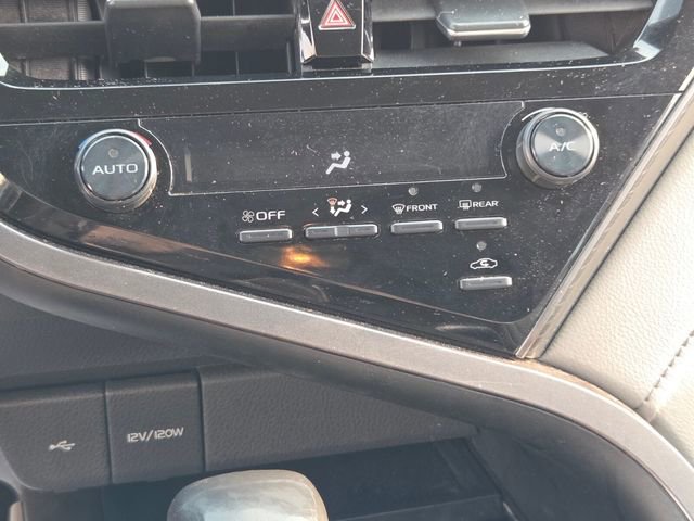 Used 2021 Toyota Camry SE FWD image 19