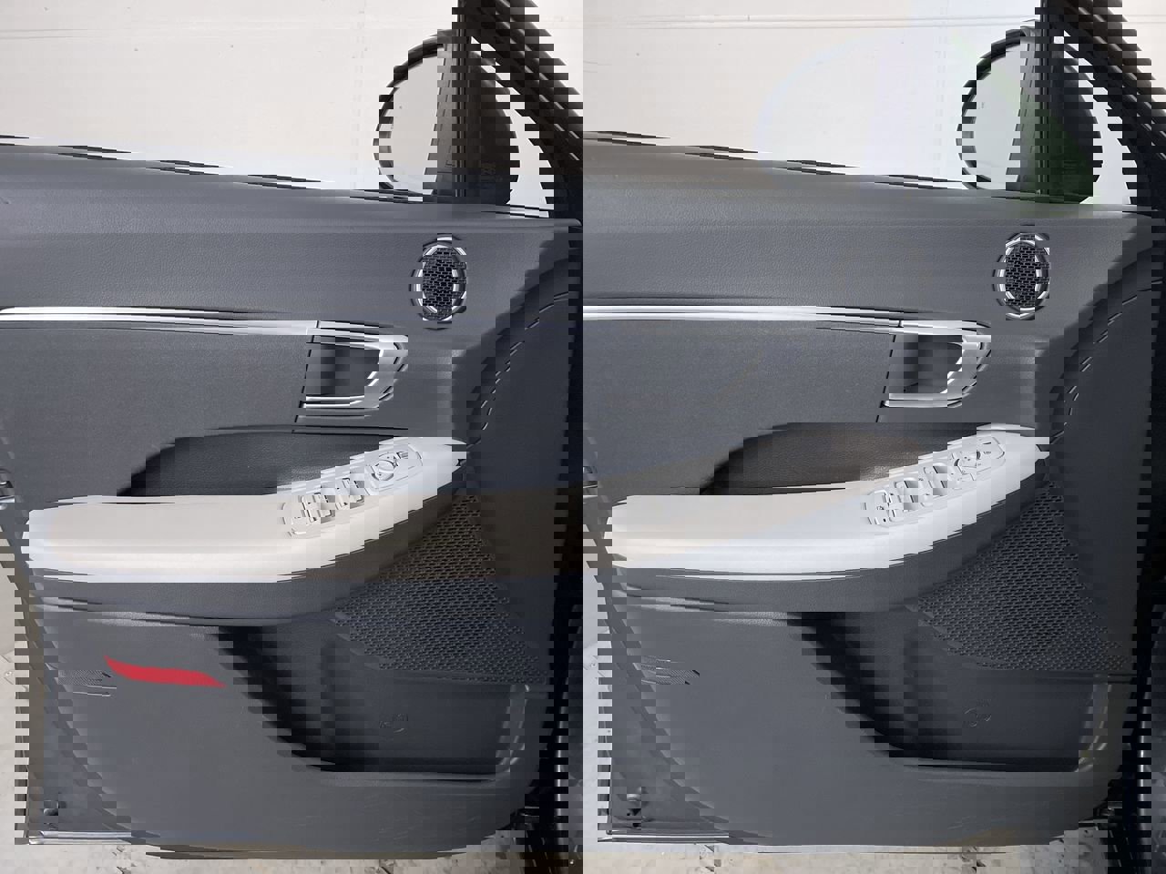 Used 2023 Hyundai Sonata SE w/ Cargo Package image 10