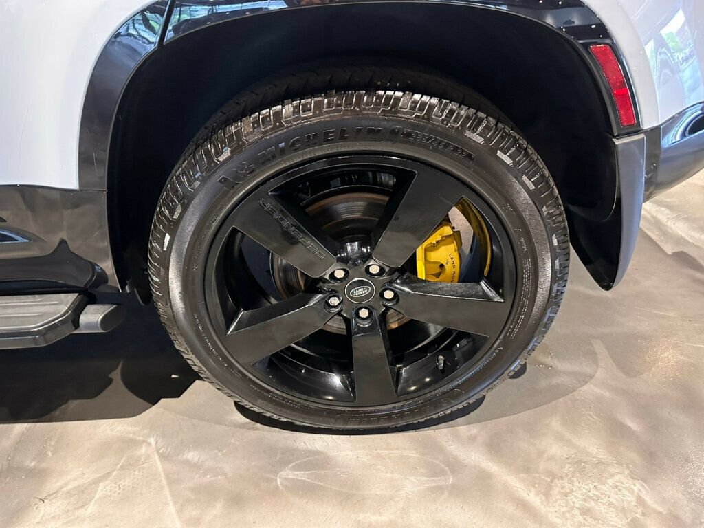 Used 2022 Land Rover Defender 110 X-Dynamic HSE AWD/4WD image 11