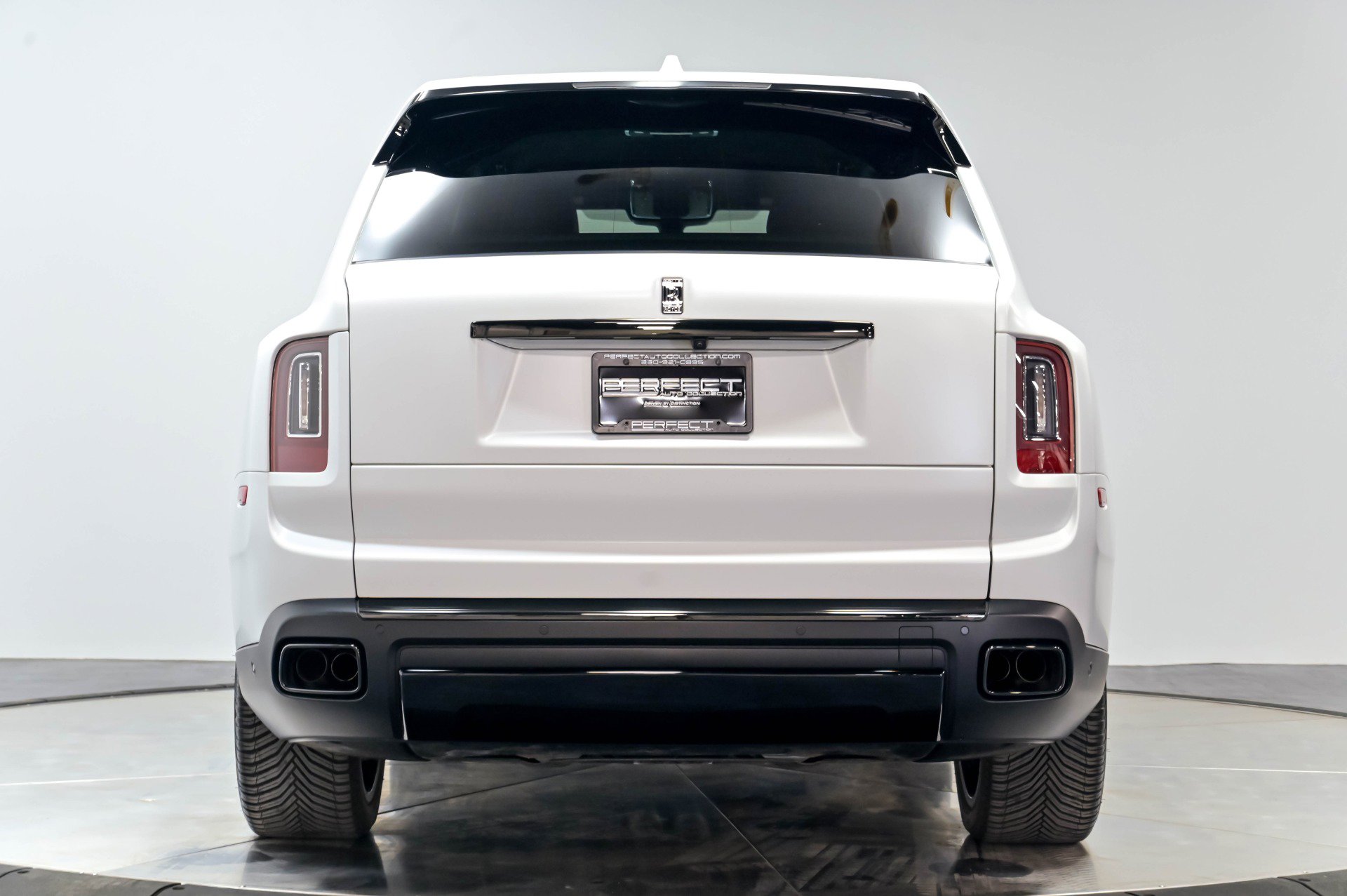 Used 2021 Rolls-Royce Cullinan Black Badge AWD/4WD image 58