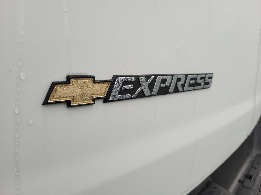 New 2025 Chevrolet Express 2500 w/ Driver Convenience Package image 28
