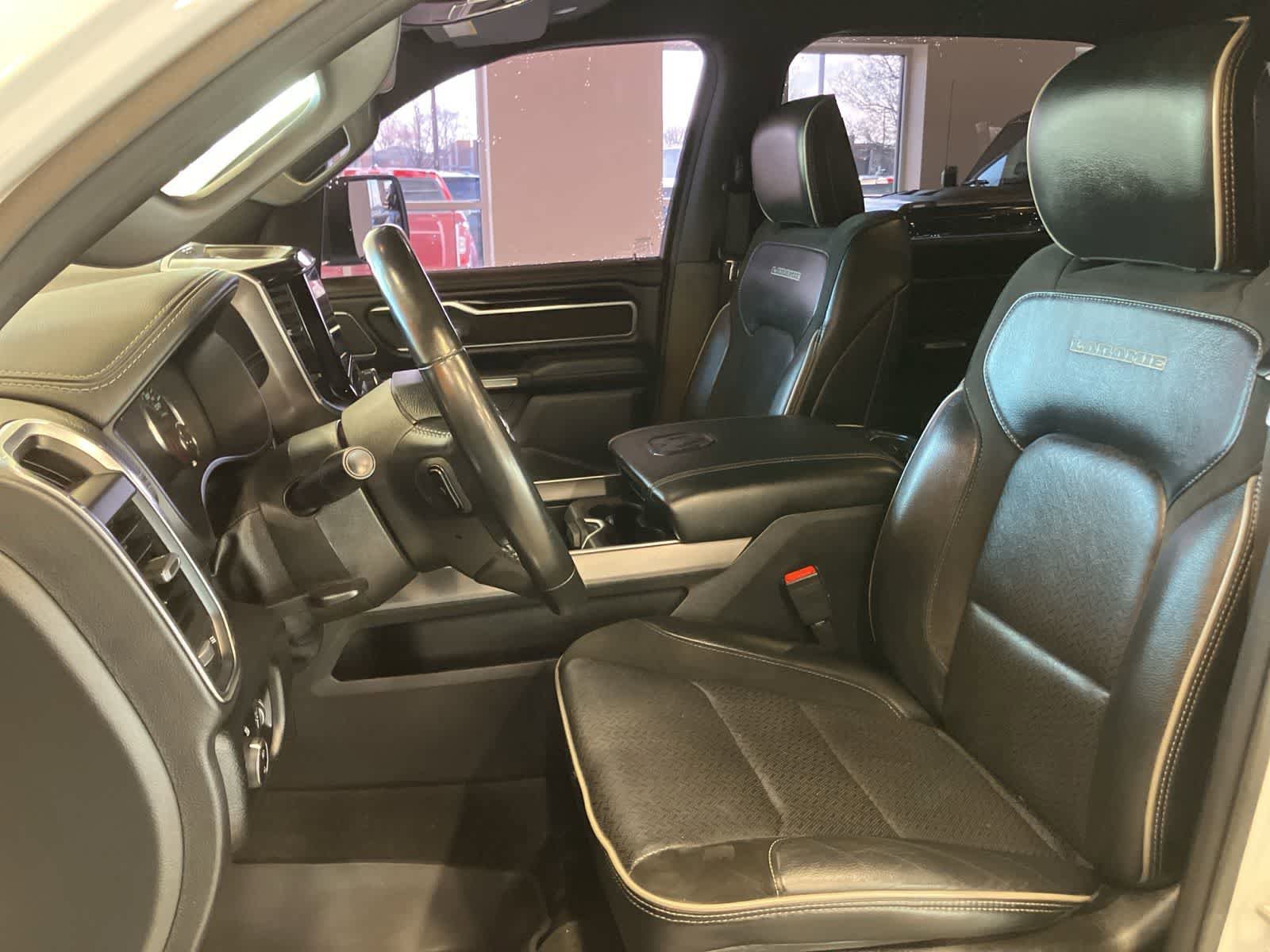 Used 2022 RAM 1500 Laramie AWD/4WD image 10