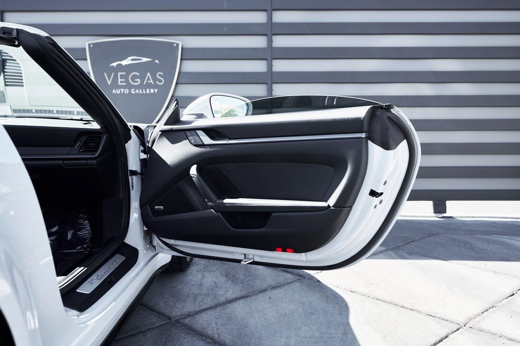 Used 2024 Porsche 911 Carrera 4S image 21