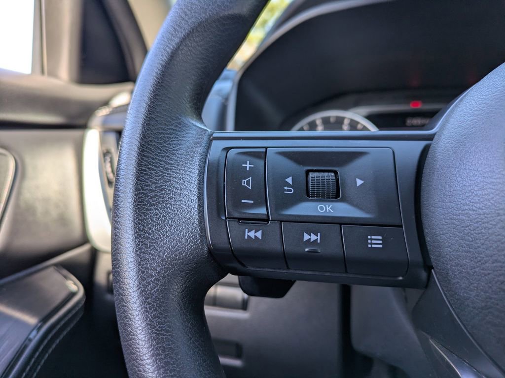 Used 2024 Nissan Rogue SV image 23