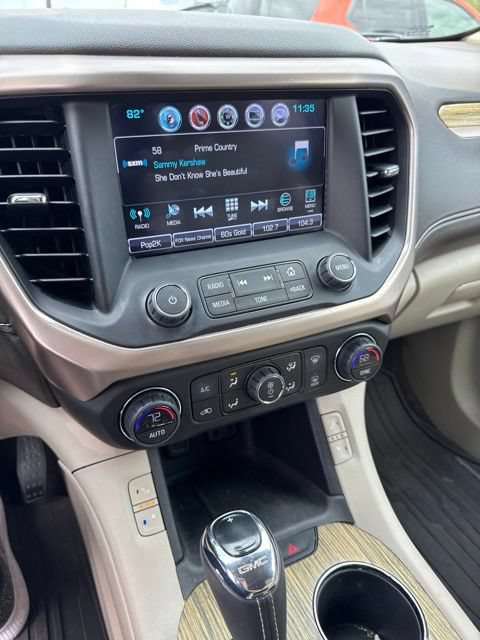 Used 2018 GMC Acadia Denali w/ Technology Package AWD/4WD image 3
