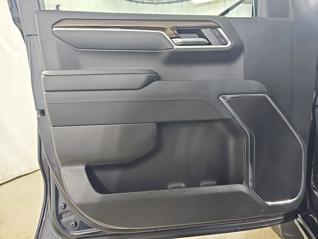 Used 2024 Chevrolet Silverado 1500 LT image 31