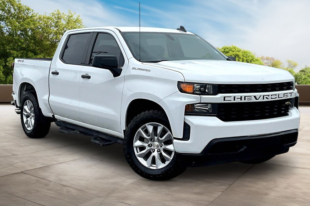 Used 2020 Chevrolet Silverado 1500 Custom w/ Custom Value Package AWD/4WD image 11
