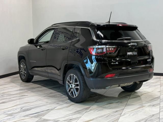 Used 2017 Jeep Compass Latitude w/ Popular Equipment Group image 8