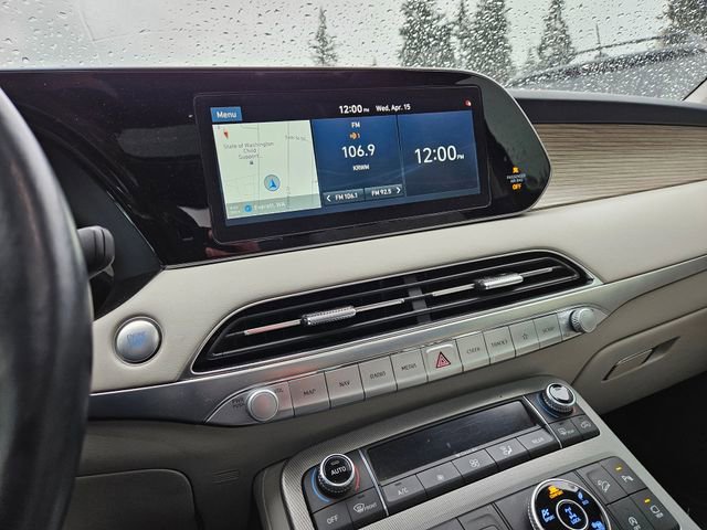 Used 2021 Hyundai Palisade Limited w/ Winter Package image 10