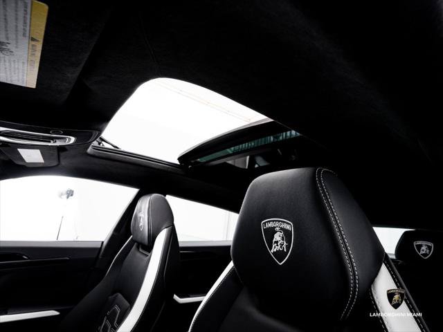 Used 2026 Lamborghini Urus SE AWD/4WD image 34