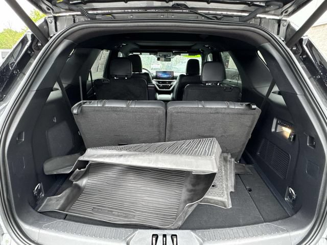 Certified 2025 Ford Explorer ST AWD/4WD image 12