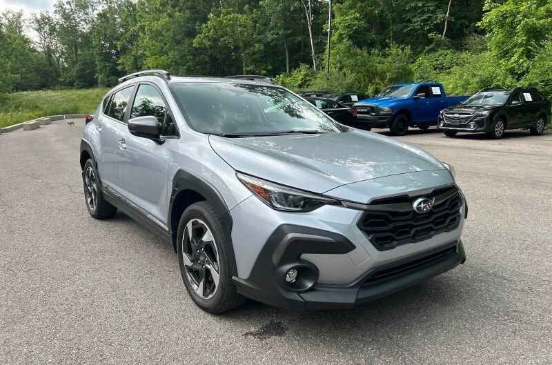 Certified 2024 Subaru Crosstrek 2.5i Limited w/ Crosstrek Mirror Package AWD/4WD image 3
