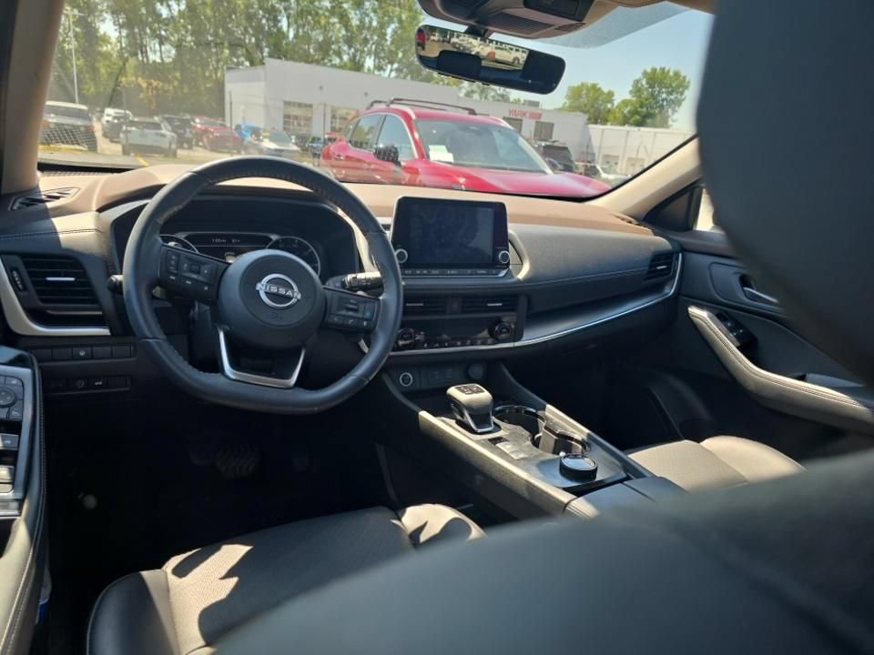 Certified 2023 Nissan Rogue SV w/ SV Premium B Package AWD/4WD image 11