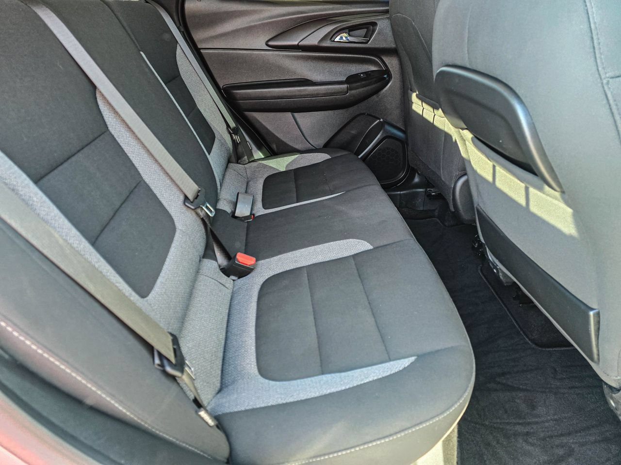 Used 2023 Chevrolet TrailBlazer LT FWD image 35