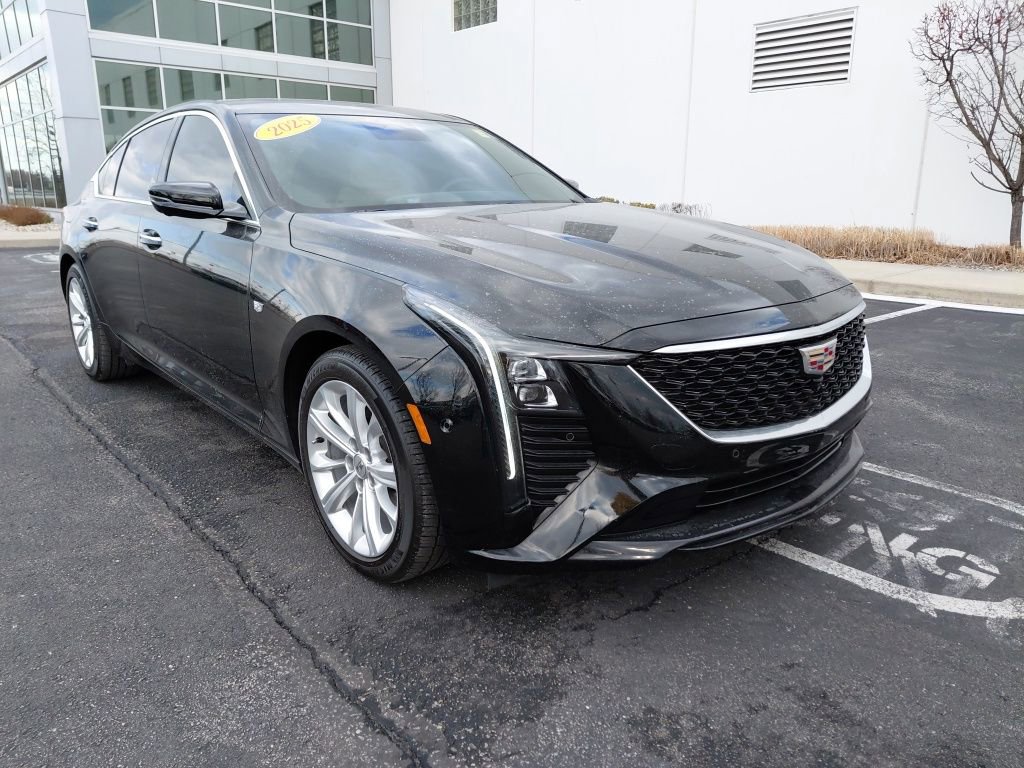 Used 2025 Cadillac CT5 Premium Luxury image 4
