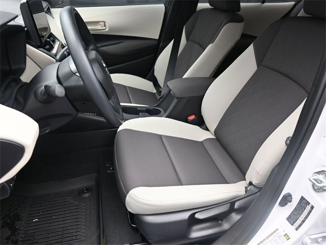 Used 2025 Toyota Corolla LE image 23