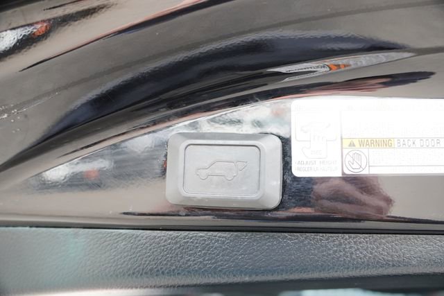 Used 2016 Toyota RAV4 Limited w/ Advanced Technology Package image 21