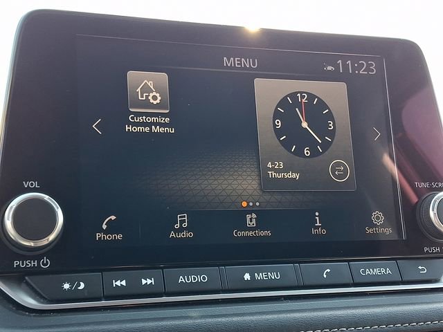 Used 2023 Nissan Rogue SV AWD/4WD image 17