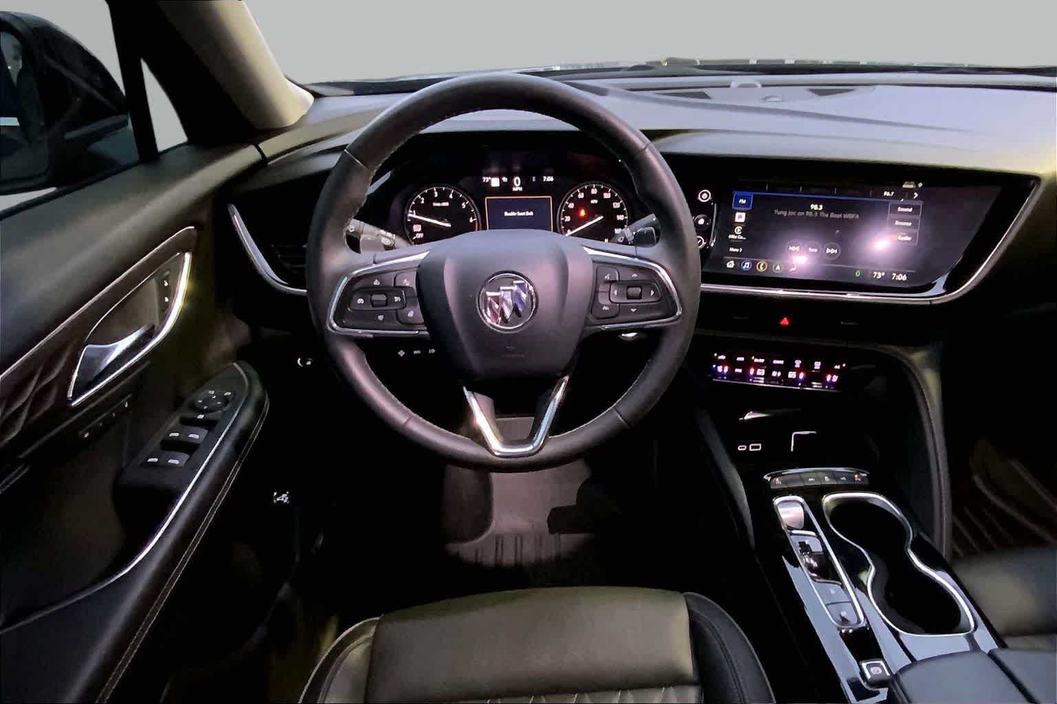 Used 2022 Buick Envision Avenir w/ Technology Package II FWD image 10