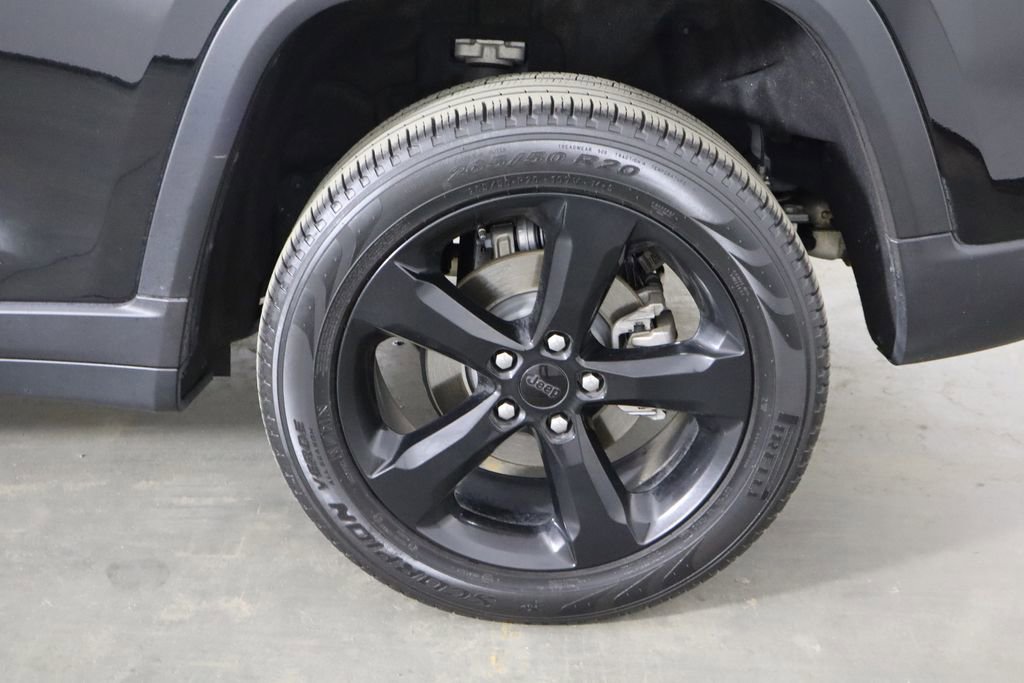 Used 2024 Jeep Grand Cherokee Limited w/ Black Appearance Package image 51