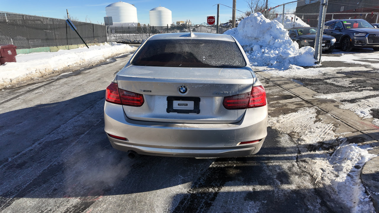 Used 2013 BMW 320i xDrive 320i xDrive image 5