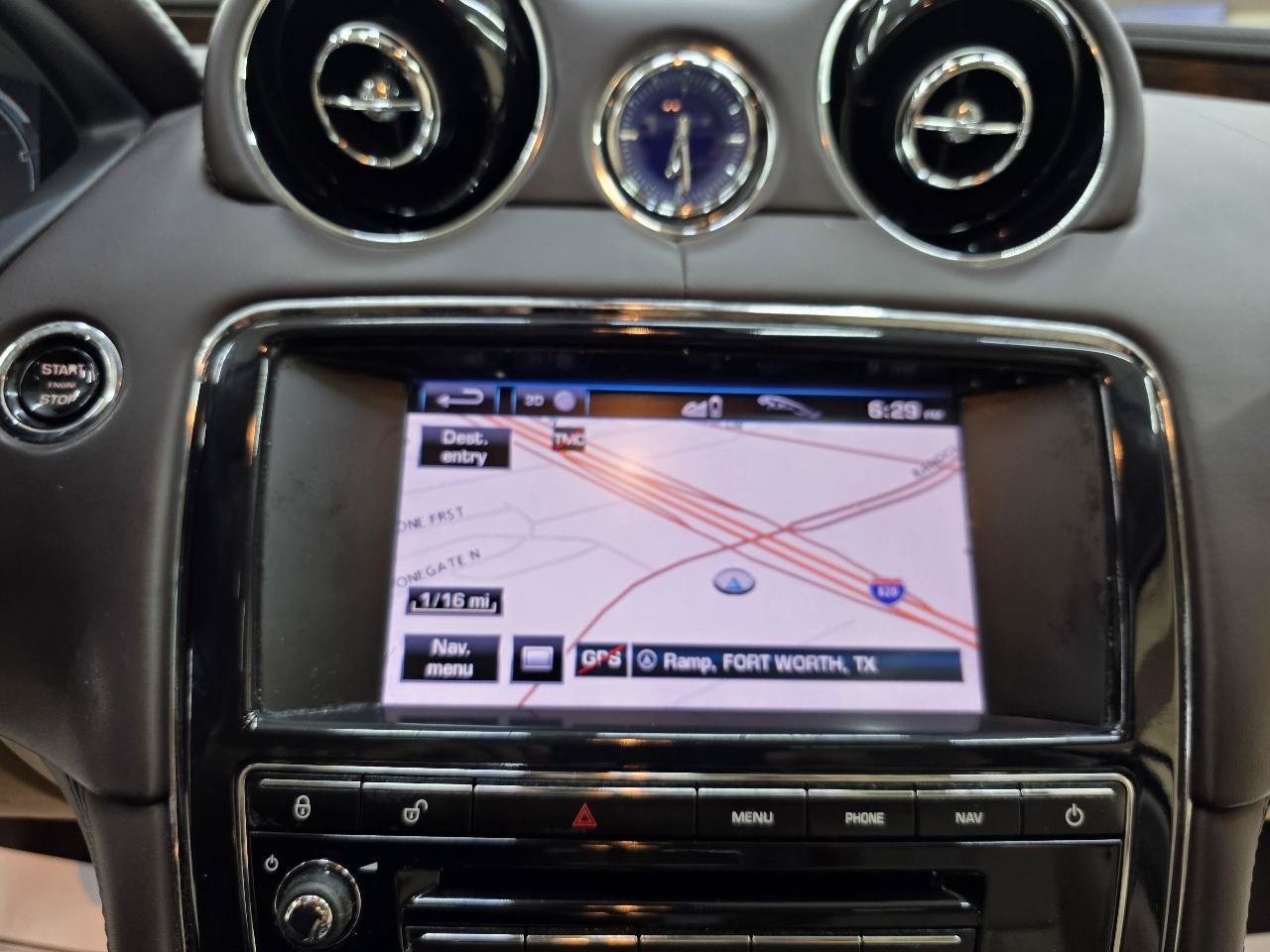 Used 2012 Jaguar XJ RWD image 33