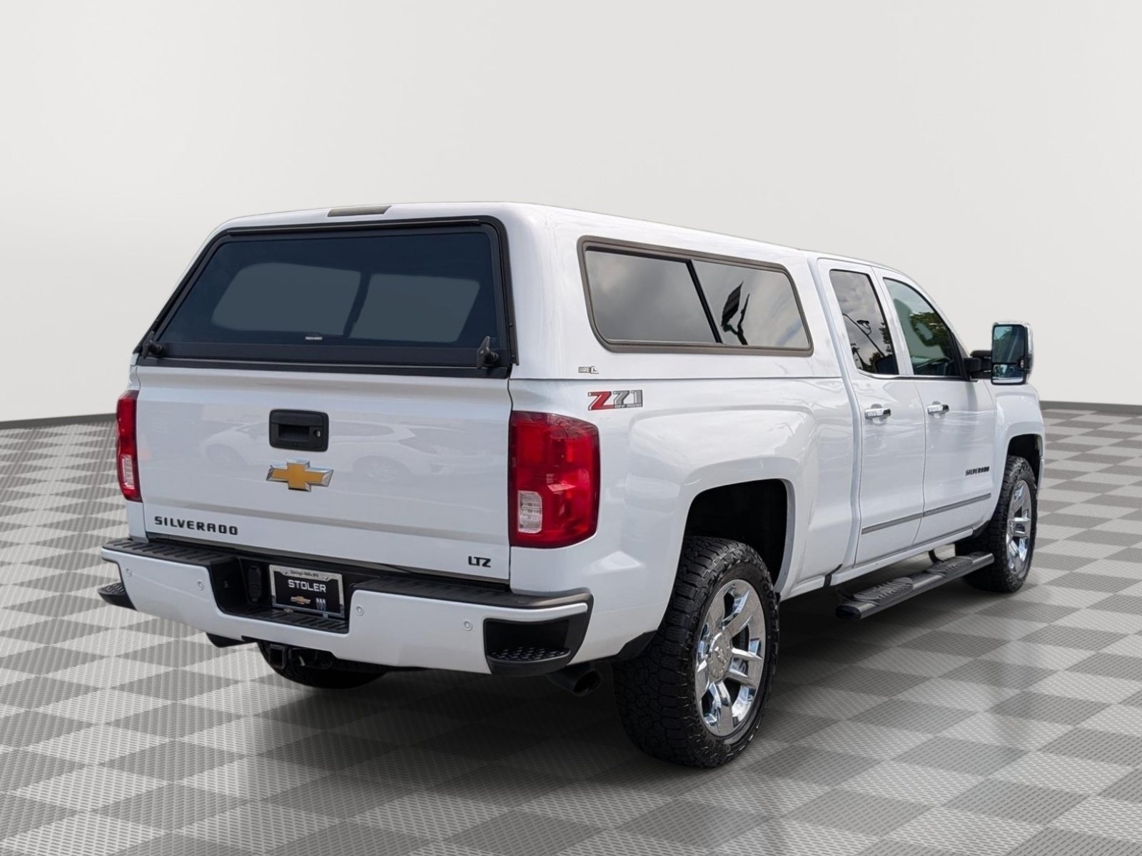 Used 2018 Chevrolet Silverado 1500 LTZ Z71 w/ LTZ Plus Package AWD/4WD image 5